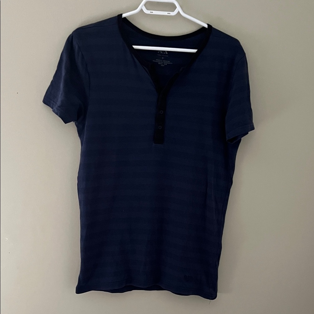 A|X Armani Exchange Men’s Blue Striped Henley T-Shirt Size Small